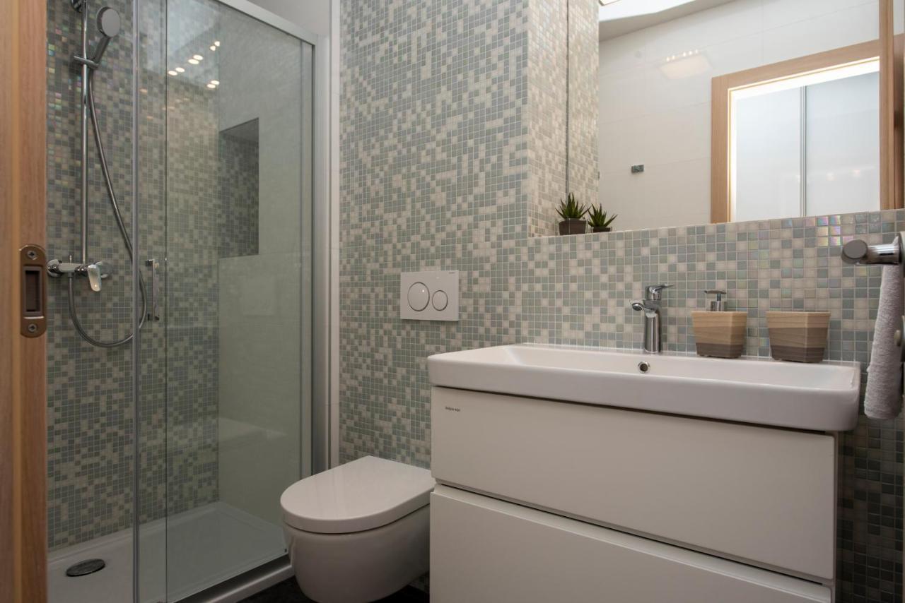 Luxury Rooms Beach Mediteran Podstrana Luaran gambar